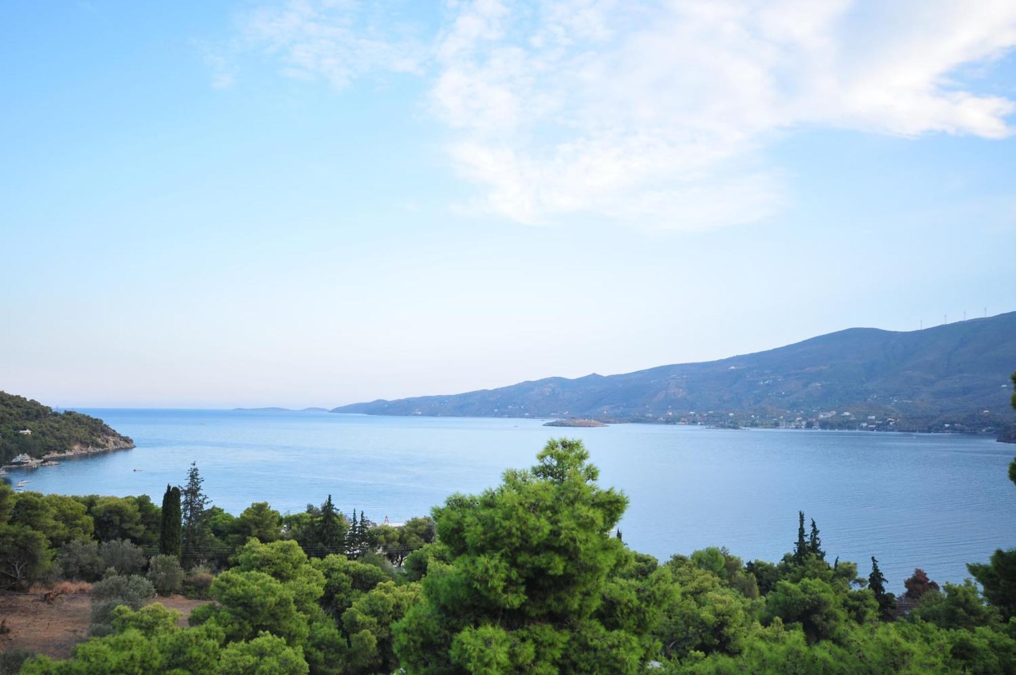 Maria Studios Poros Town Bagian luar foto