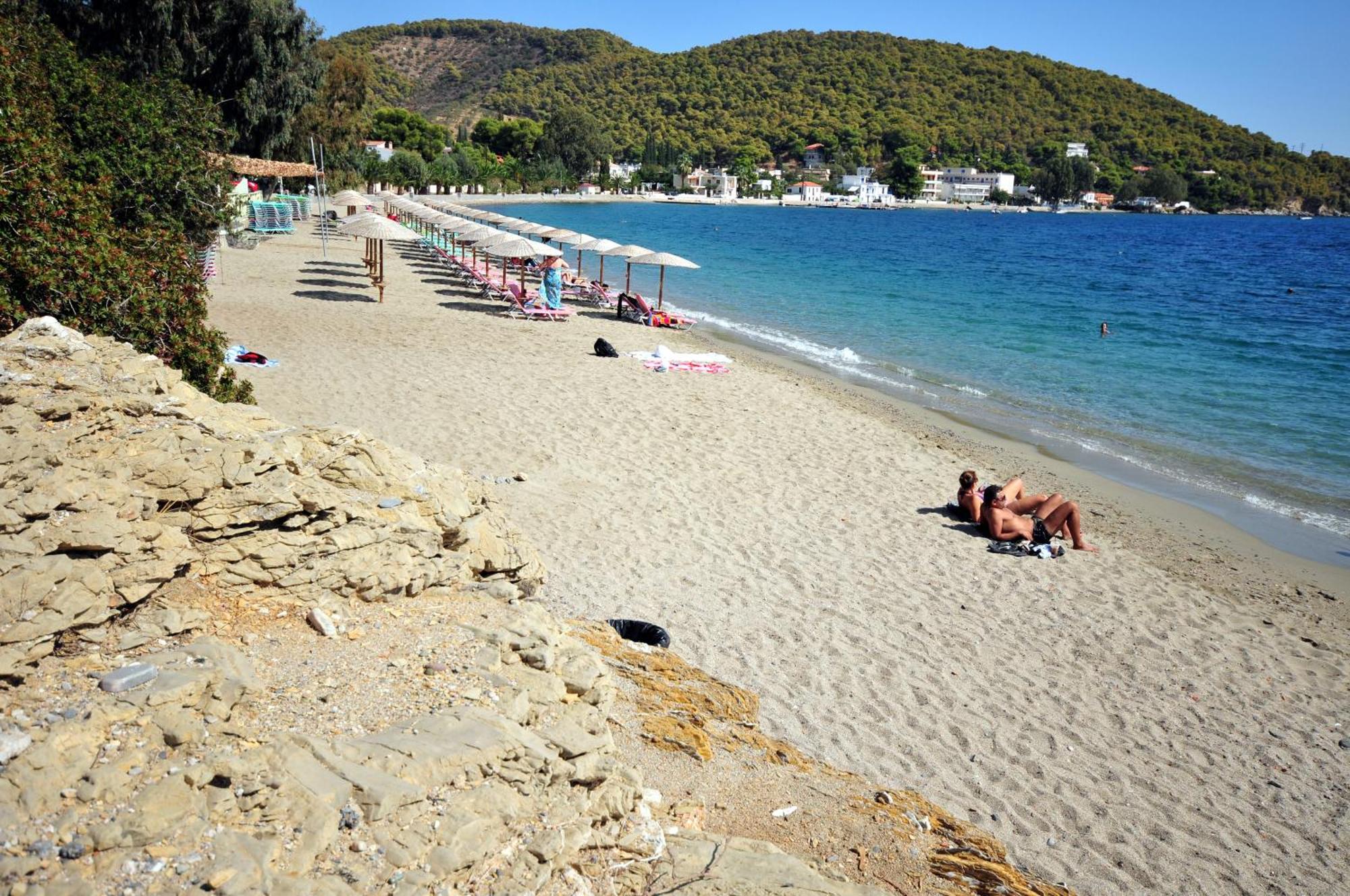 Maria Studios Poros Town Bagian luar foto
