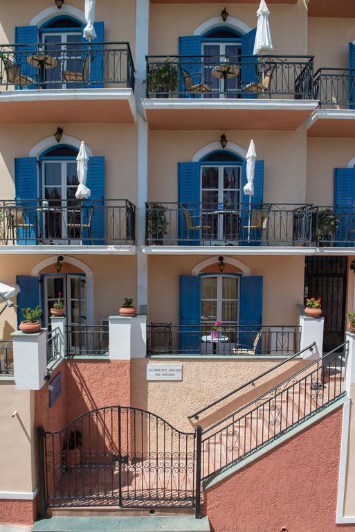Maria Studios Poros Town Bagian luar foto
