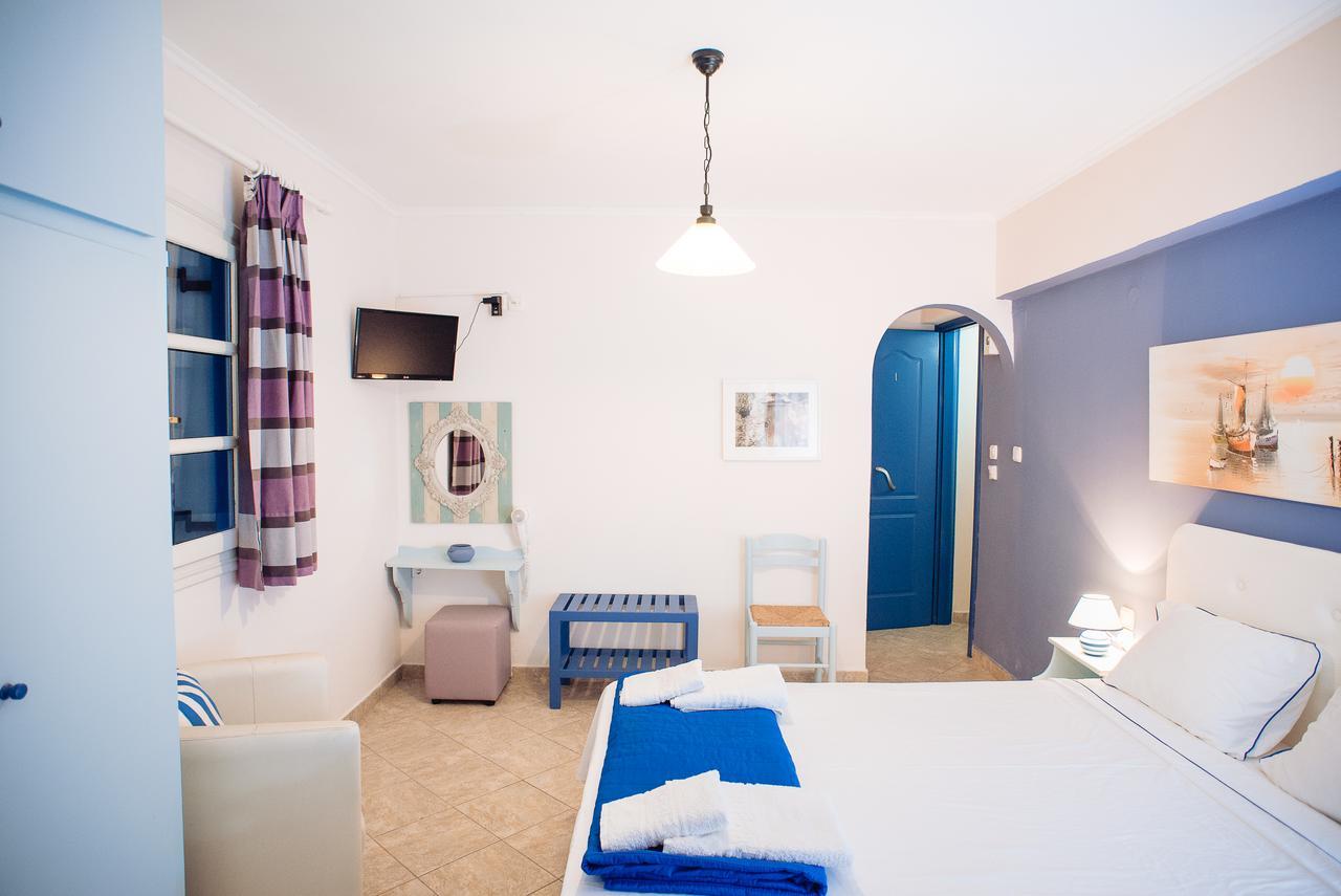 Maria Studios Poros Town Bagian luar foto