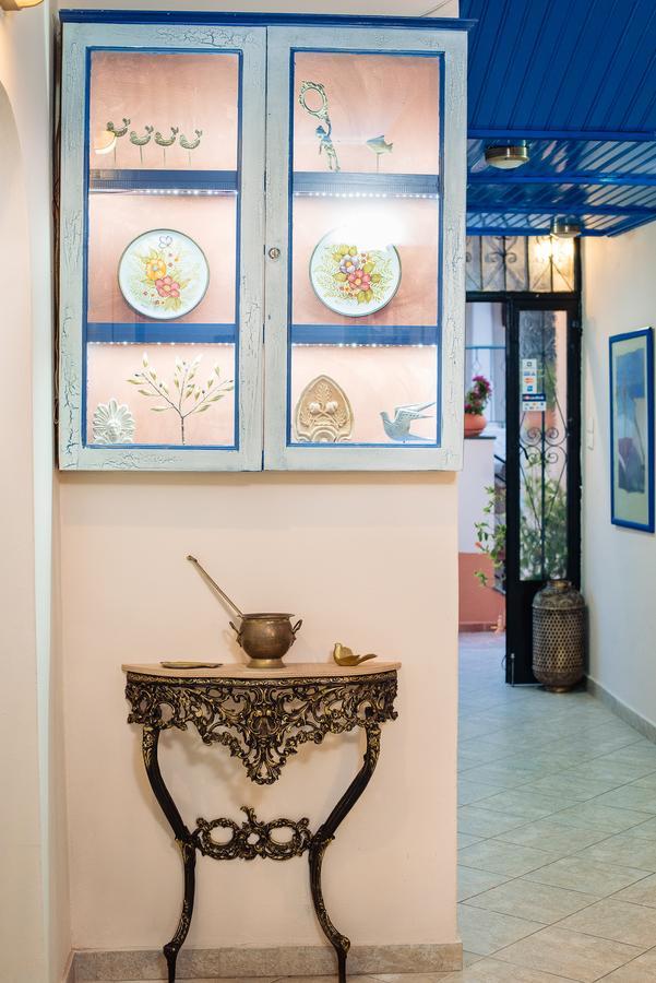 Maria Studios Poros Town Bagian luar foto